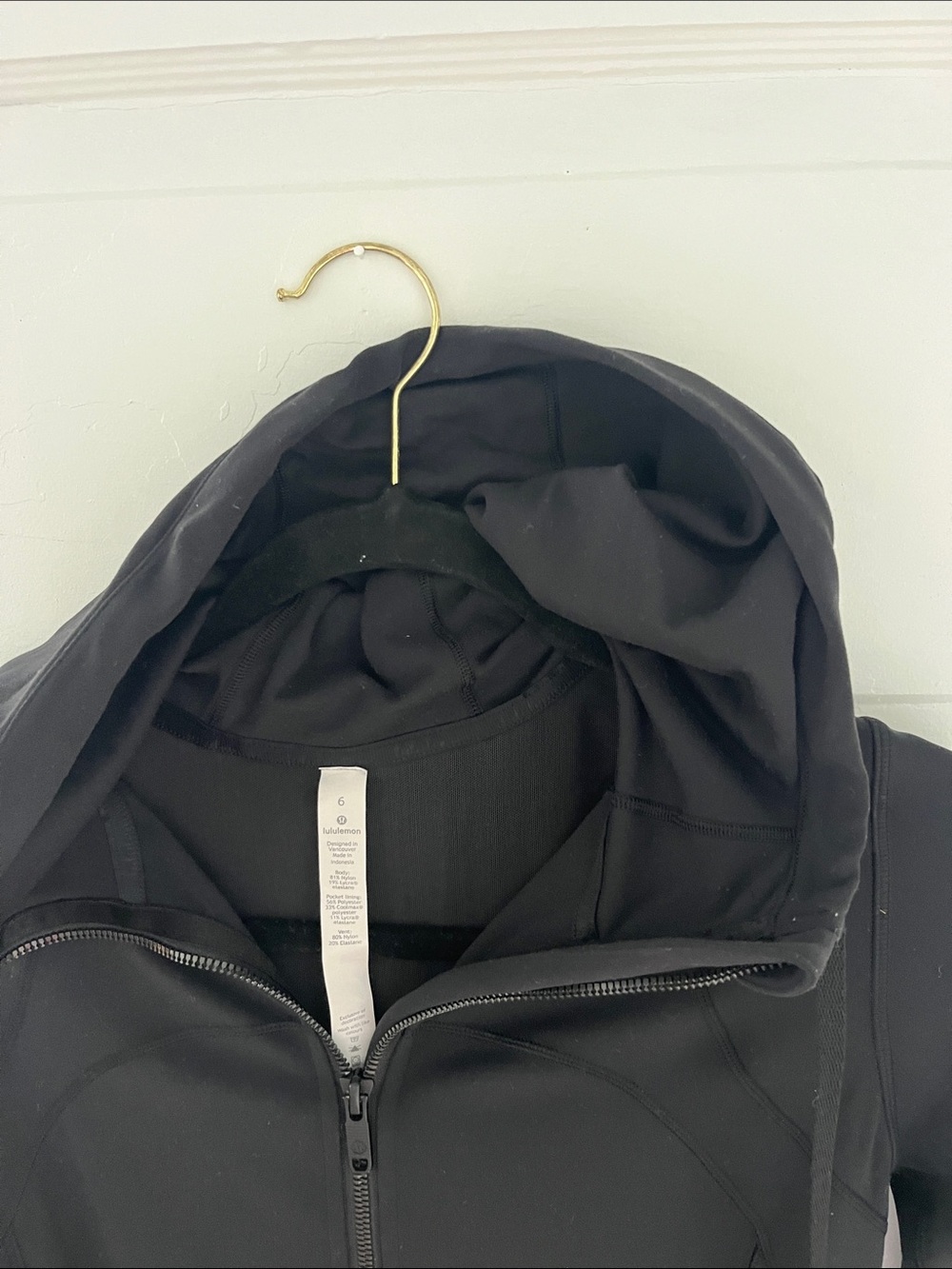 lululemon athletica Black Full-Zip Hooded Jacket - Picture 3 of 4